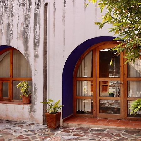 Hospedaje Pizza Azul Catorce Bagian luar foto